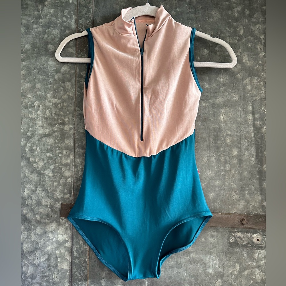 Yumiko Leotard